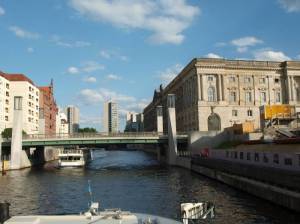  (Rathausbrücke, Berlin Mitte, Nikolaiviertel, Berliner Rathaus) 