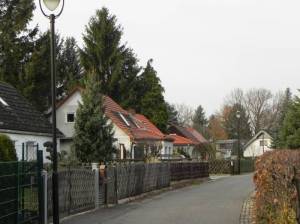 Klicken zum Vergrößern (Sch��burger Weg, Berlin-Marienfelde, Freizeitpark Marienfelde, Tr�mmerberg, Mauerweg)