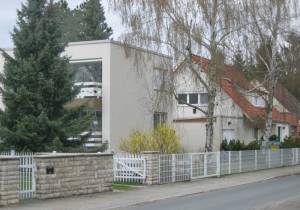 Klicken zum Vergrößern (Illigstraße, Berlin-Lichtenrade, Ruhige Wohnstraße mit Einfamilienhäusern)