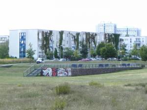  (Spitzmühler Straße, Berlin-Marzahn, Wellenpark, Wiesenpark, Wuhletal, Gärten der Welt) 