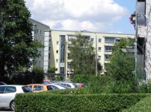 Klicken zum Vergrößern (Johannes-Bobrowski-Straße, Berlin-Hellersdorf, Kurt-Julius-Goldstein-Park, Hellersdorfer Graben)