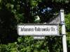  (Johannes-Bobrowski-Straße, Berlin-Hellersdorf, Kurt-Julius-Goldstein-Park, Hellersdorfer Graben) 