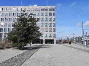 Klicken zum Vergrößern (Elisabeth-Schwarzhaupt-Platz, Park am Nordbahnhof, Gedenkstätte Berliner Mauer)