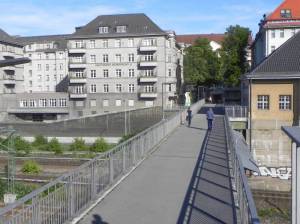 Klicken zum Vergrößern (Dresselstraße, Berlin-Charlottenburg, Autobahn, S-Bahn Messe-Nord)