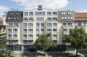 (NH Berlin Frankfurter Allee, Rathausstr. 2-3, 10367 Berlin) 