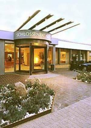 (Schlosspark Hotel, Heubnerweg 2a, 14059 Berlin) 