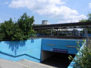 Klicken zum Vergrößern (Raoul-Wallenberg-Straße, Berlin-Marzahn, Gedenkstätte Zwangsarbeiterlager Marzahn)
