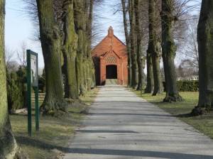 Klicken zum Vergrößern (Friedhof Schönerlinde, Dorfkirche, Eiscafé, Hobrechtswald)
