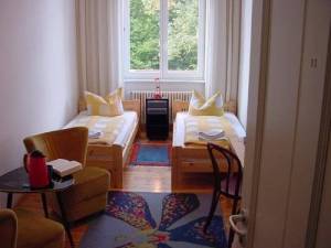  (Pension Peters ? Das andere Hotel, Kantstraße 146, 10623 Berlin) 
