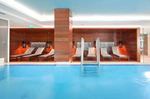  (Pestana Berlin Tiergarten, Stülerstraße 6, 10787 Berlin) 