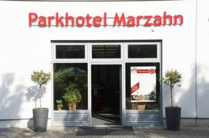  (Parkhotel Marzahn, Blumberger Damm 156, 12685 Berlin) 