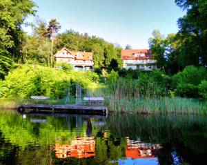  (Waldseehotel Frenz, Neue Klosterallee 12, 16230 Chorin) 
