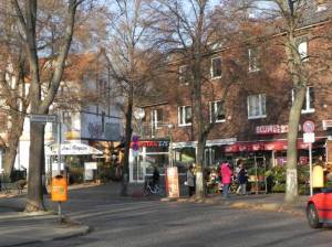 Heinsestraße 2016 Heinsestraße, Berlin-Hermsdorf, Einkaufsstraße, Fellbacher Platz, Max-Beckmann-Platz, Wochenmarkt