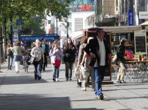 Auf ins Abenteuer (2010) Kurfürstendamm, Berlin-Charlottenburg, 