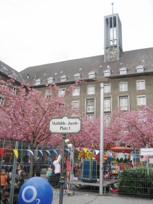 Klicken zum Vergrößern (Mathilde-Jacob-Platz, Berlin-Moabit, )