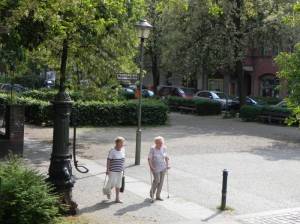 Klicken zum Vergrößern (Waldstraße, Berlin-Moabit, Teilweise verkehrsberuhigte Straße)