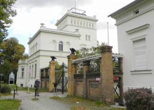  Alt-Marienfelde, Berlin-Marienfelde, Dorfanger, Dorfkirche, Hofladen
