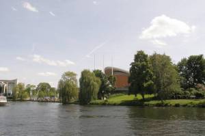 Bettina-von-Arnim-Ufer, Haus der Kulturen der Welt 2010 Bettina-von-Arnim-Ufer, Berlin-Tiergarten, Spree, Großer Tiergarten, Haus der Kulturen der Welt