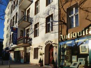  Comfort Hotel Auberge, Bayreuther Str. 10, 10789 Berlin