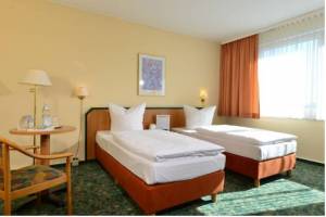  Comfort Hotel Lichtenberg, Rhinstr. 159, 10315 Berlin
