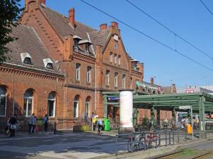 Cajamarcaplatz (2016) Cajamarcaplatz, Berlin-Niederschöneweide, S-Bahnhof Schöneweide