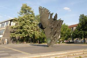 Die Flamme von Bernhard Heiliger (2010) Flamme, Charlottenburg