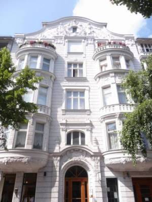  Astrid am Kurfürstendamm, Bleibtreustr. 20, 10623 Berlin