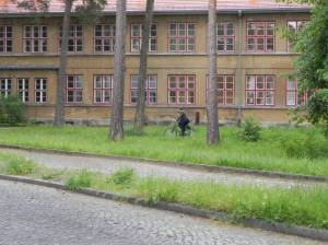 Wilskistraße, Zinnowald-Grundschule (2014) Wilskistraße, Berlin-Zehlendorf, Zinnowwald-Schule, Krumme Lanke Grunewald