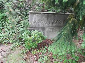 Klicken zum Vergrößern (Alfred Cassirer, Friedhof Heerstraße)