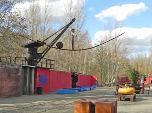 Klicken zum Vergrößern (Skulpturengarten, Schöneberg, Naturpark Schöneberger Südgelände)